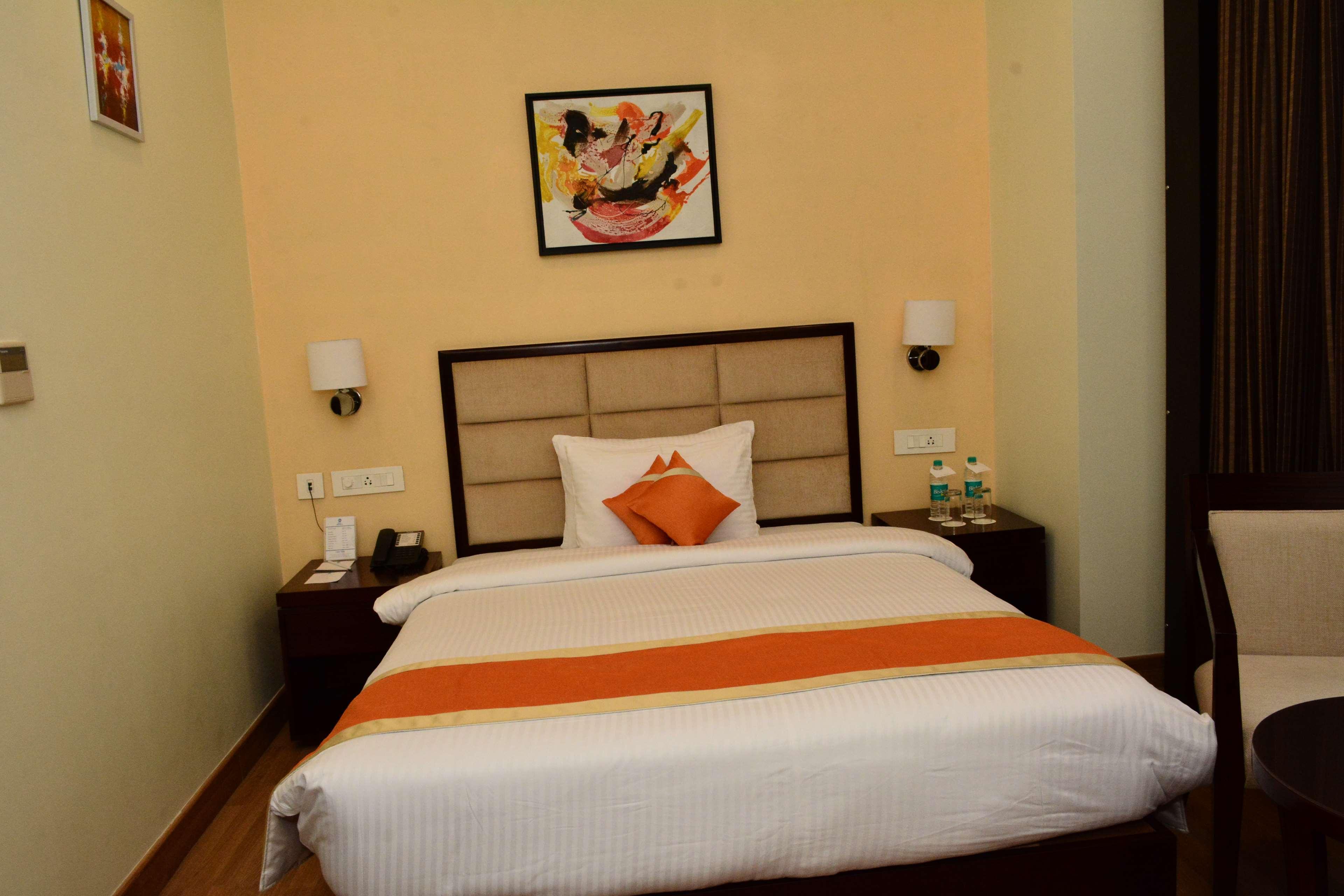Hotel Sagar Sona Lucknow Phòng bức ảnh